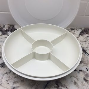 TUPPERWARE Divided Serving/Storage Container